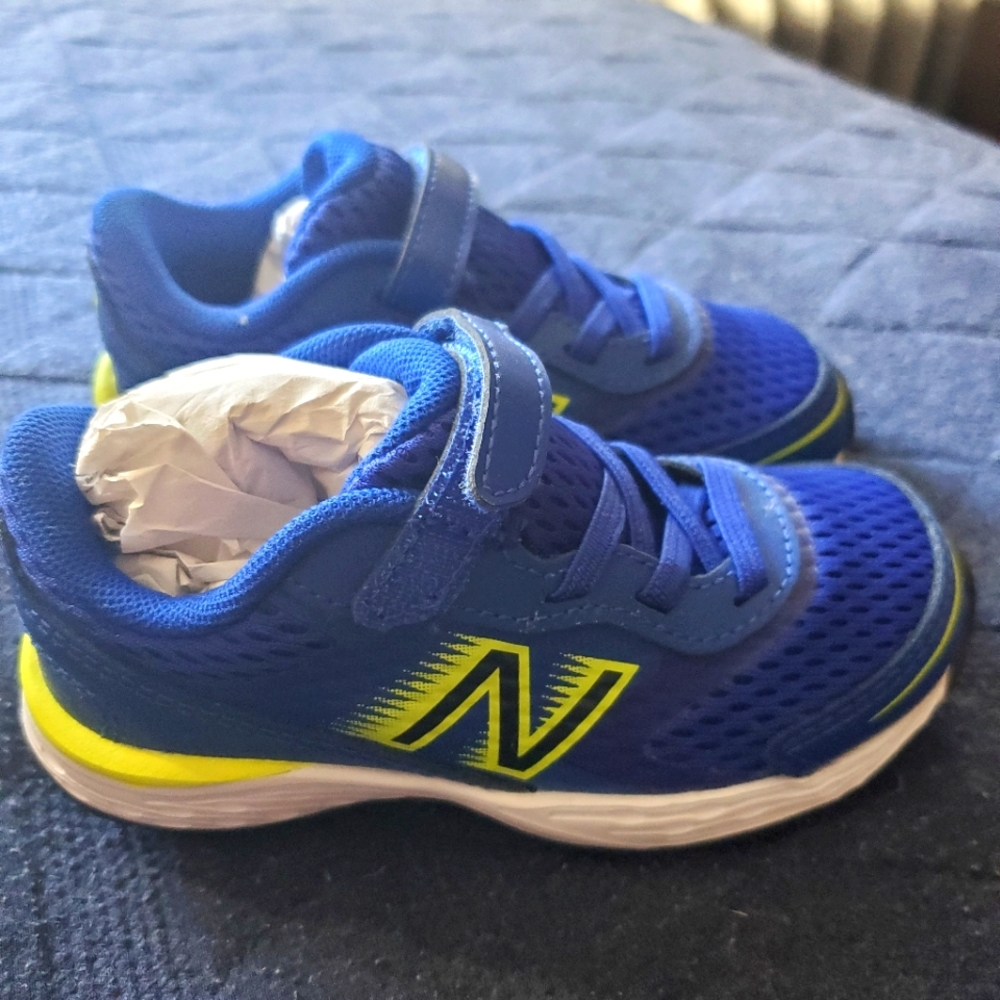 New Balance Blue 680v6 Sneaker, Toddler size 8